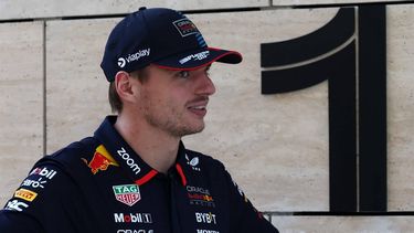 epa11747649 Dutch driver Max Verstappen of Red Bull Racing arrives for the practice session of the Formula 1 Qatar Grand Prix in Lusail, Qatar, 29 November 2024. The Formula 1 Qatar Grand Prix will be held on 01 December 2024.  EPA/ALI HAIDER