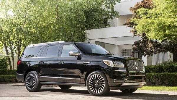 Lincoln Navigator Black LabelPhoto: James Lipman / jameslipman.com