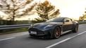 Aston Martin DB12 S rijdend