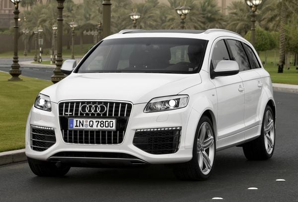 Audi Q7 V12 TDI SUV