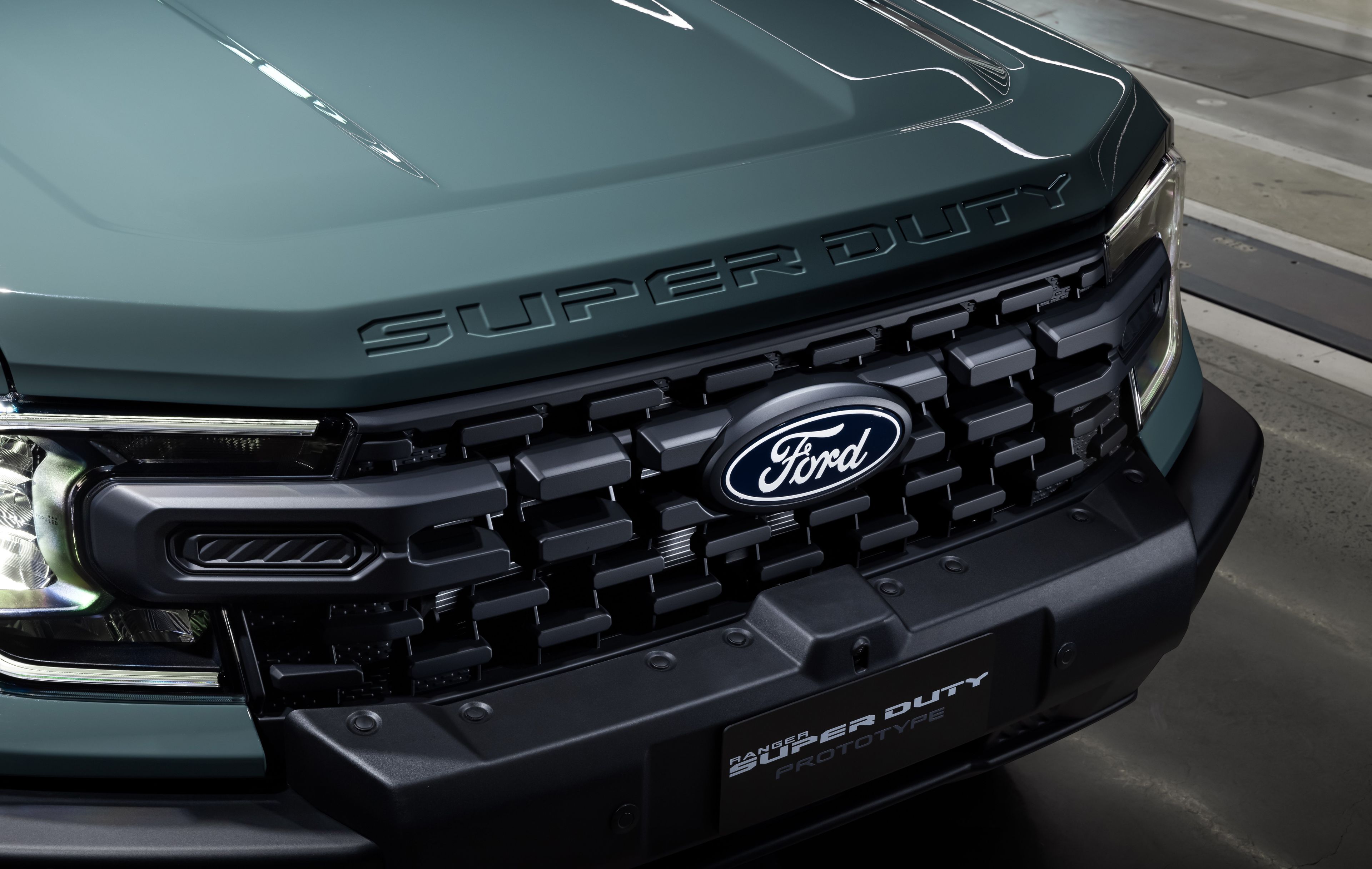Deze ruige Ford komt naar Nederland, maar jij mag hem waarschijnlijk niet besturen