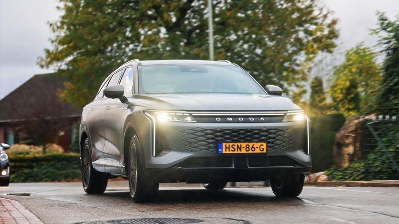 Omoda 9