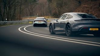 Lotus Emeya en Porsche Taycan