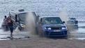 Range Rover Sport SVR zee onder water