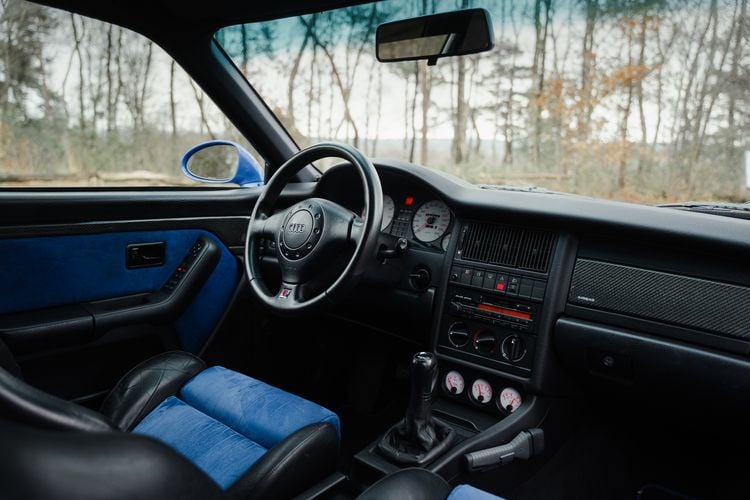 Audi RS2 interieur
