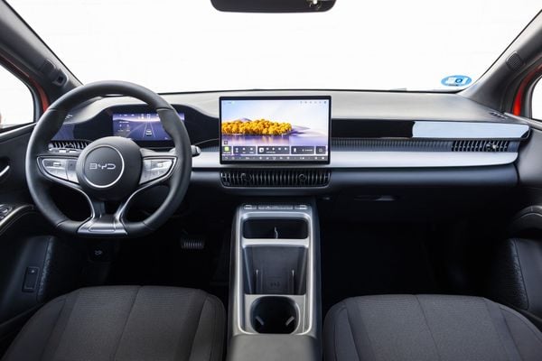 Dashboard van de BYD Dolphin G DM-i