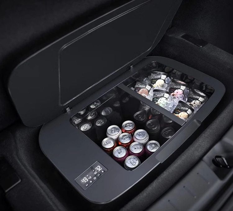 Altijd koele drankjes: voor 275 euro wordt de neus van jouw Tesla een koelkast, maar in China krijg je meer