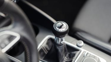 Half Nederland rijdt een automaat, maar is het ook echt beter dan zelf schakelen?