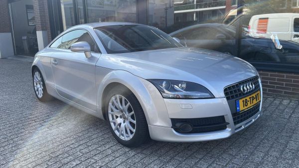 Deze mooie liefhebbersauto koop je voor nog geen 10.000 euro