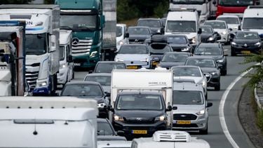 Bijna 10 miljoen auto’s in Nederland: ‘Dit gaat niet afnemen’