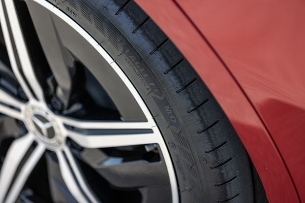 Let volgende week extra goed op in de auto: “Zomergladheid kan je verrassen”