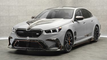 Mansory geeft BMW M5 een Honda Civic-uitlaat