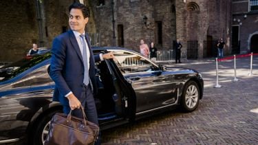 Plannen D66 automobilisten: rekeningrijden, deelauto’s en roken in de auto