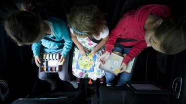 Onderzoek toont aan: ook jij kan een kind vergeten in een snikhete auto