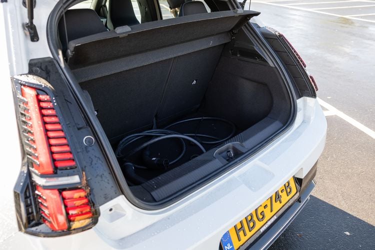 Alpine A290 duurtest hatchback hot hatch EV elektrische auto