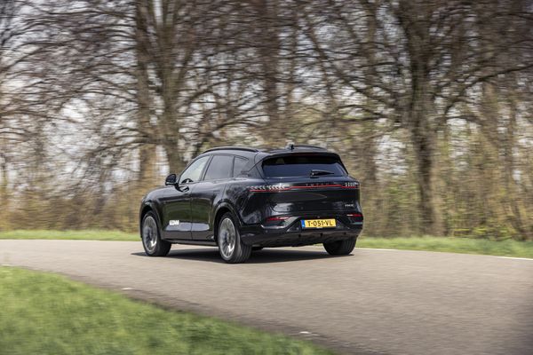 Onbekende elektrische auto, Voyah Free