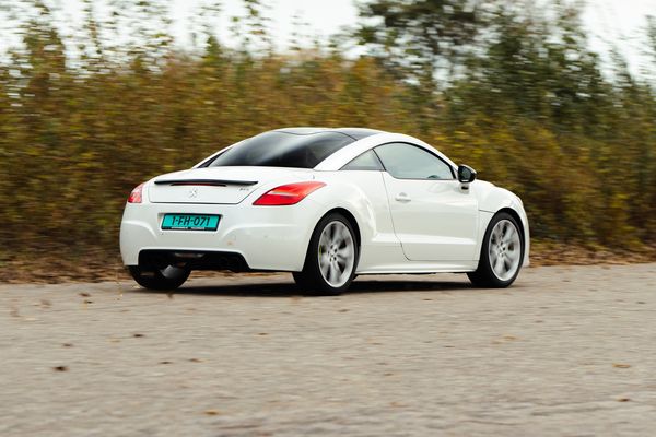 Deze betaalbare en superleuke Franse sportauto durft niemand te kopen, is dat terecht?, peugeot rcz