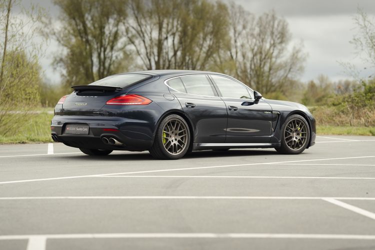 Porsche Panamera S E-Hybrid Fisker Karma occasion PHEV EREV range-extender