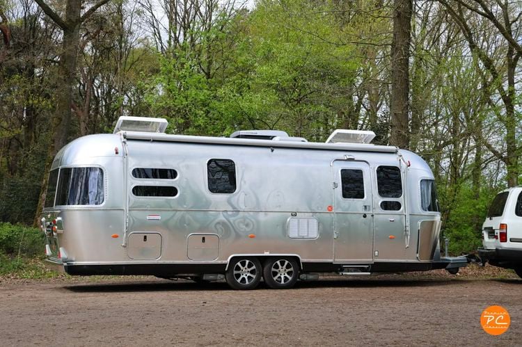 Duurste caravan van Nederland Airstream International 684 occasion tweedehands gebruikt
