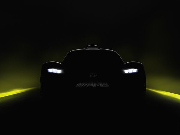 Weltpremiere Mercedes-AMG Project ONE: Mercedes-AMG bringt Formel-1-Technologie für die Straße