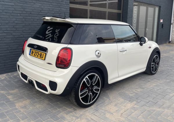 Mini John Cooper Works Mini JCW hot hatch hatchback occasion tweedehands auto