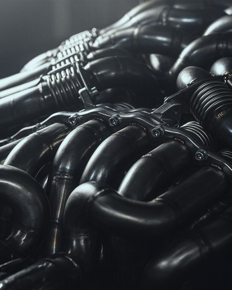 De Tomaso laat een nieuwe 900 pk-V12 zien met onwerkelijk uitlaatsysteem