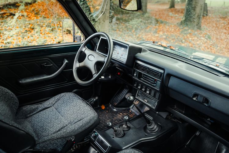 Lada Niva Suzuki Jimny offroaders terreinwagens offroad occasion occasions