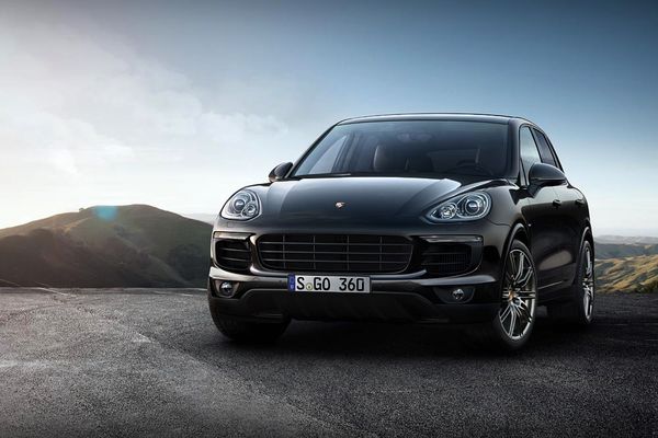 Porsche Cayenne Platinum Edition  - Autovisie.nl