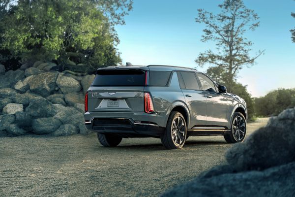 Cadillac Escalade IQL