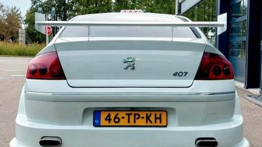 Unieke Taxi-filmauto te koop in Nederland als occasion