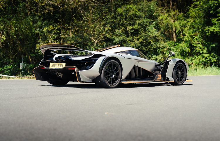Praga Bohema hypercar test rijtest Autovisie