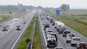file vluchtstrook file boete boetes bekeuring uitvoegstrook uitvoegen afrit snelweg