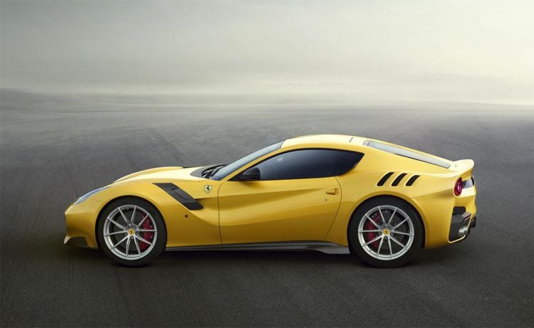 Ferrari_F12tdf_1low