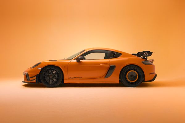 Porsche 718 Cayman GT4 RS