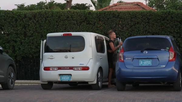Nissan Cube tweedehands auto occasion Eline B&B Vol Liefde