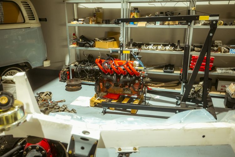 Robin (26) begon zonder ervaring overlanders te bouwen: 'Waar ben ik aan begonnen?'