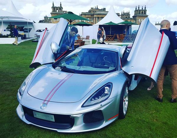 21192348_2050860218273117_4101893882587265885_n