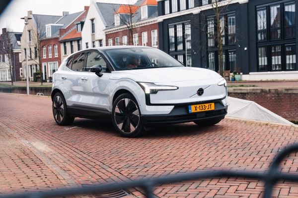 Volvo EX30