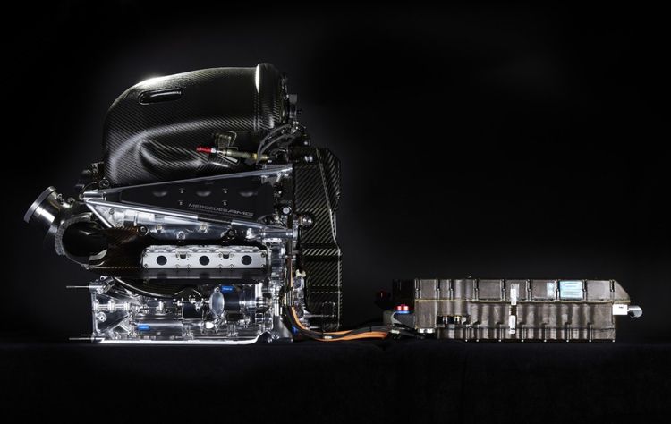 mercedes-amg-w07-2016-formula-one-car_100546762_l