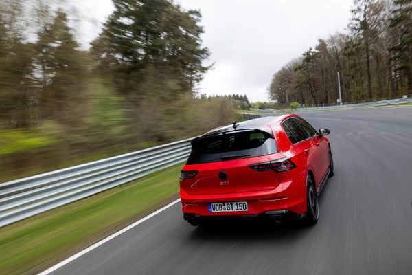 Volkswagen Golf GTI Edition 50