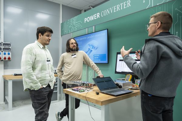 Mercedes-lak gratis rijden nederlanders