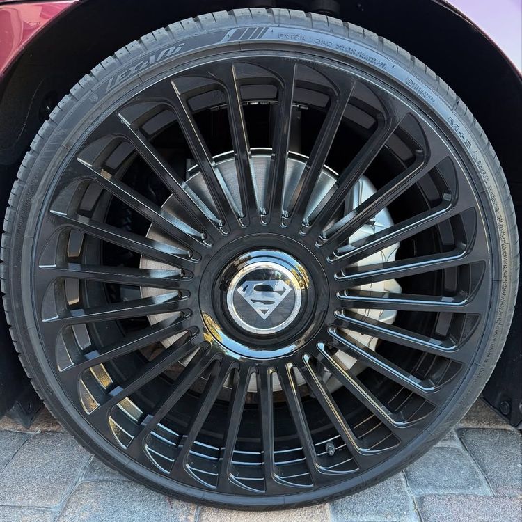 Shaquille O'Neal Shaq Lucid Air Coupé DJ Diesel