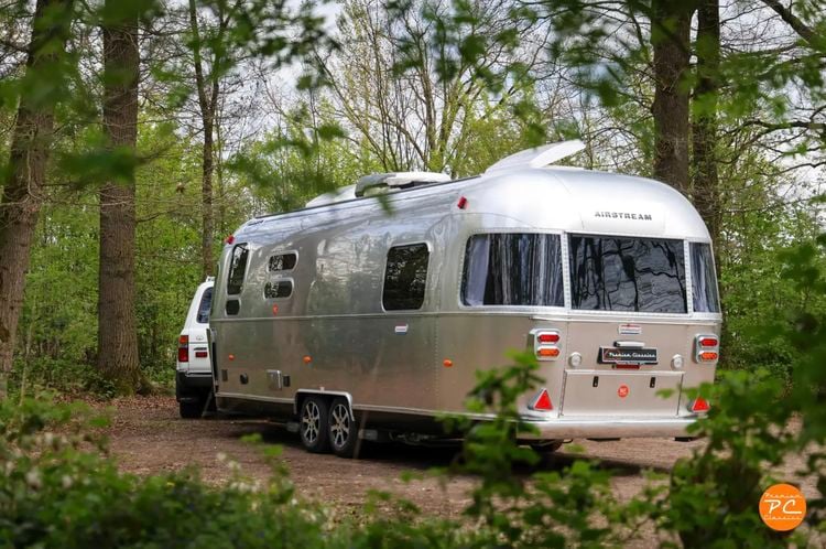 Duurste caravan van Nederland Airstream International 684 occasion tweedehands gebruikt