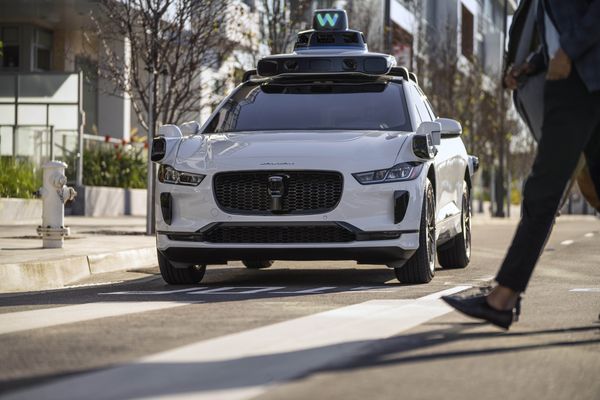 Zelfrijdende auto’s honderden op de bon geslingerd, dit is de reden