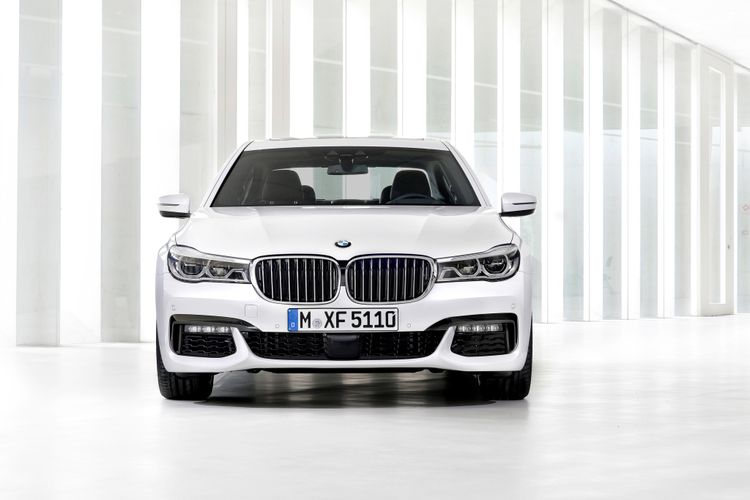 BMW 7 Serie Official 2016 021