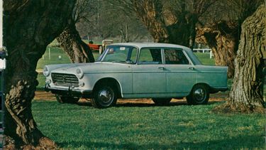 Peugeot 404