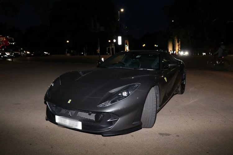 Politie Londen neemt supercars in beslag