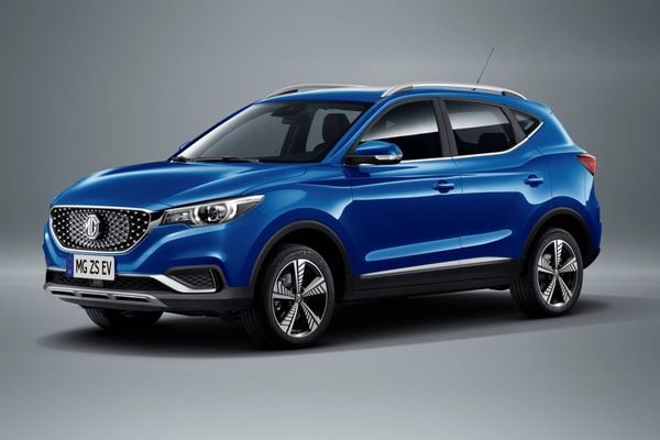 MG ZS EV van voren