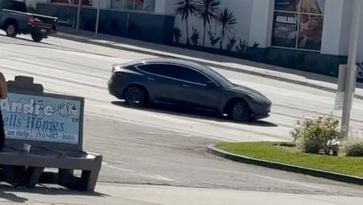 Tesla Model 3 Full Self-Driving crash