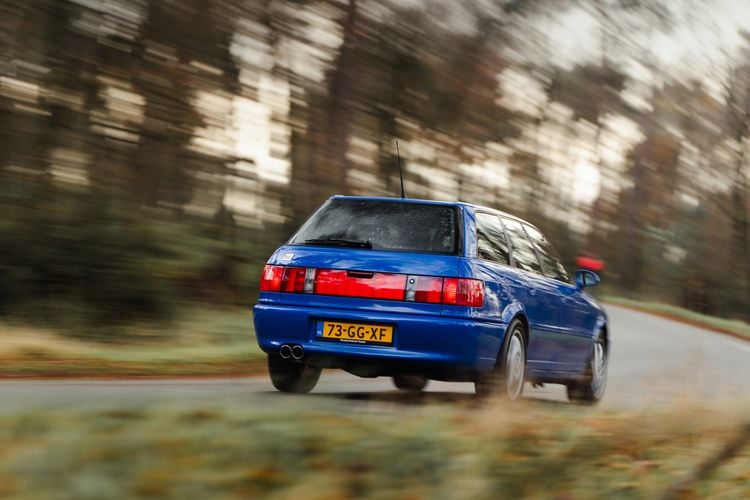Audi RS2